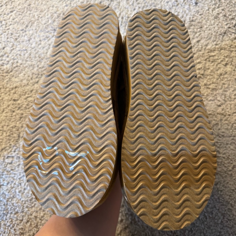 Madden Girl Ease-R Mini Cozy Platform Rhinestone Booties - Picture 4 of 6